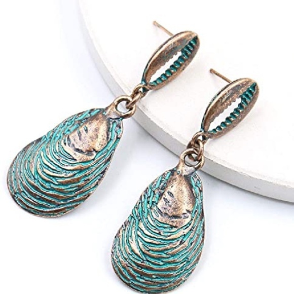 Clamshell Bronze Rust Finish Style Retro Style Dangle Earrings - Picture 1 of 4